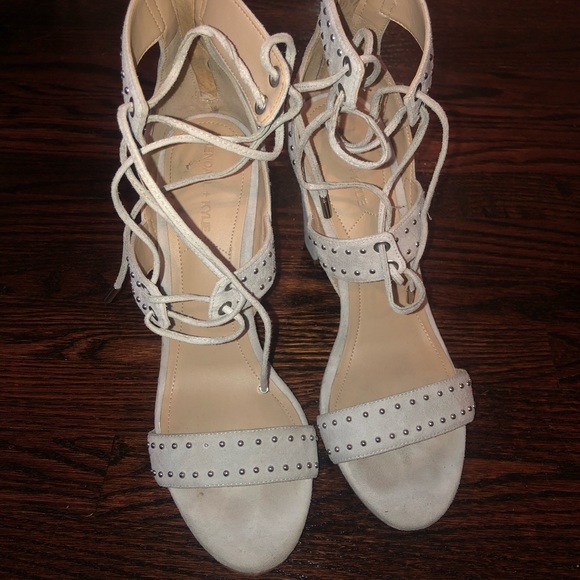 Kendall & Kylie grey suede studded sandals - Picture 6 of 7